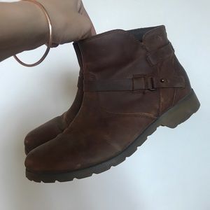 Teva Leather Booties size 9